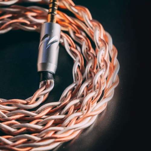 古河銅五極屏蔽 適合喜歡背景黑，乾淨、寬鬆的聽眾，凝聚力提升，樂器定位準確，量...