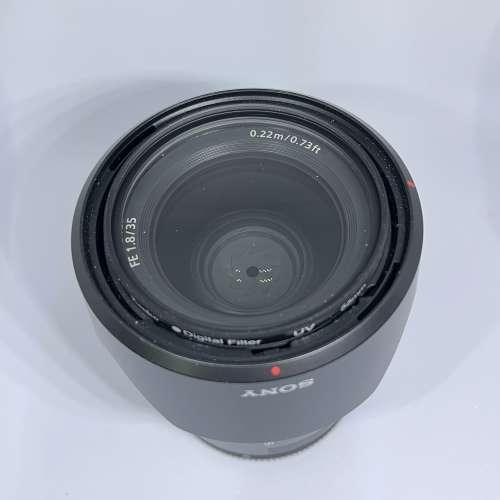 放99.9%新行貨sony 35 f1.8