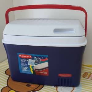 Rubbermaid 12-Pack Ice Chest (美國製造)