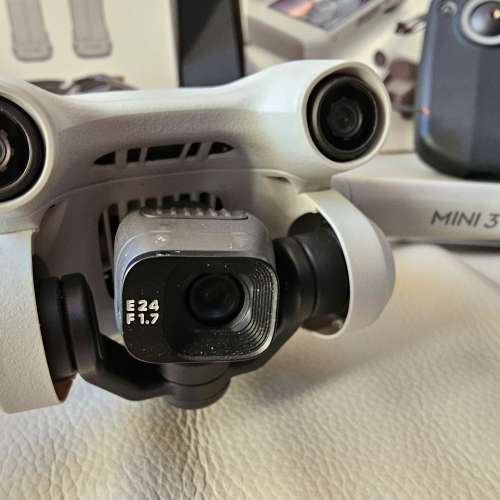 DJI Mini 3 Pro 套裝 (Mini 3 Pro 飛機 +充電管家 + RCN1(非帶屏)遙控）+ 3電 + 袋...