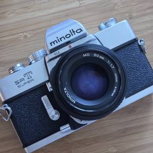 Minolta SRT SUPER + 50mm 1.7