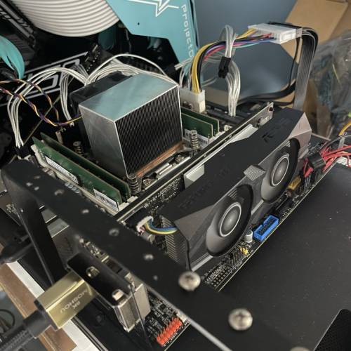 C422 LGA 2066 ES 不顯 QS 正顯 正式 CPU  Intel Xeon W2123 W2145 W2223 W2255 不...