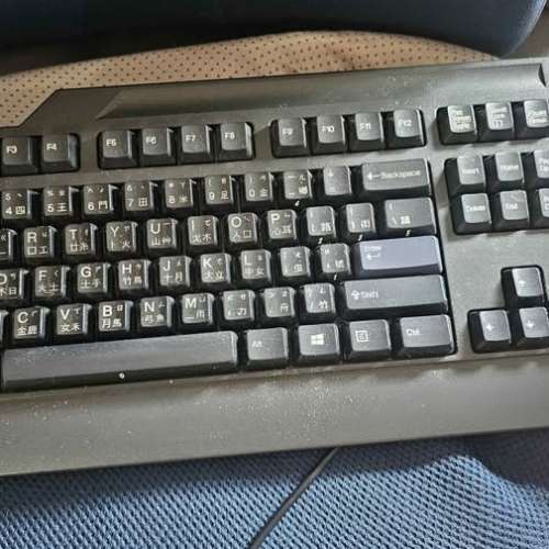 Lenovo Edge 72 主機 + SAMSUNG S24 吋MON 「LS24D590PL」 - 全套電腦+電線+火牛，...