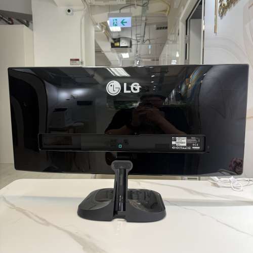 [瑕疵平售] LG 樂金 29" 21:9 UltraWide [1080P] IPS 顯示器 (29UM58-P) Mon Monit...