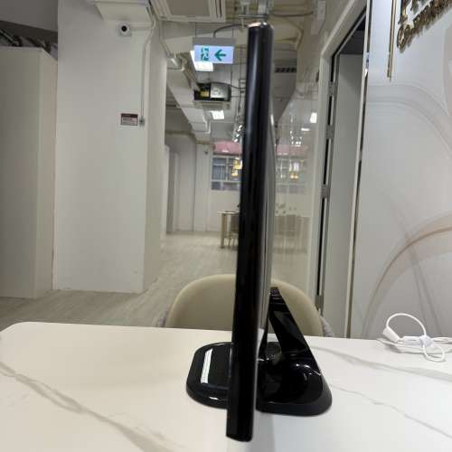 [瑕疵平售] LG 樂金 29" 21:9 UltraWide [1080P] IPS 顯示器 (29UM58-P) Mon Monit...