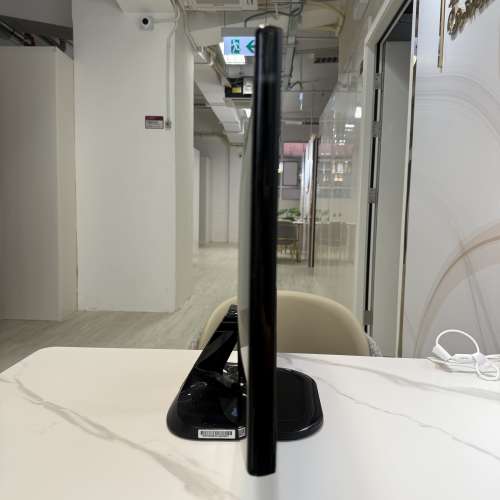 [瑕疵平售] LG 樂金 29" 21:9 UltraWide [1080P] IPS 顯示器 (29UM58-P) Mon Monit...