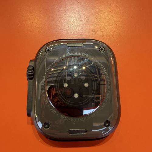 Apple Watch Ultra 2 黑色鈦金屬
