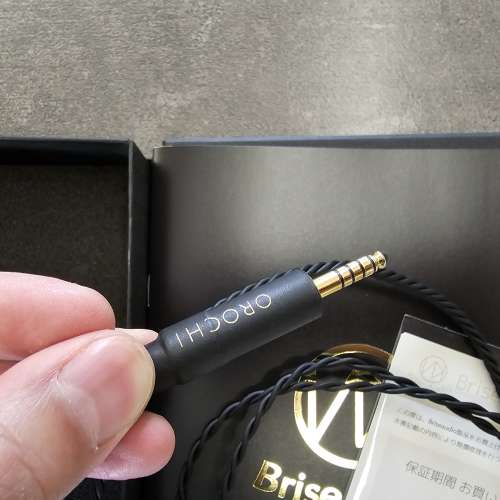 放9成9新 Brise Audio OROCHI-Ultimate 耳機升級線