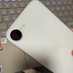 iPhone 16e 128gb 港行full set