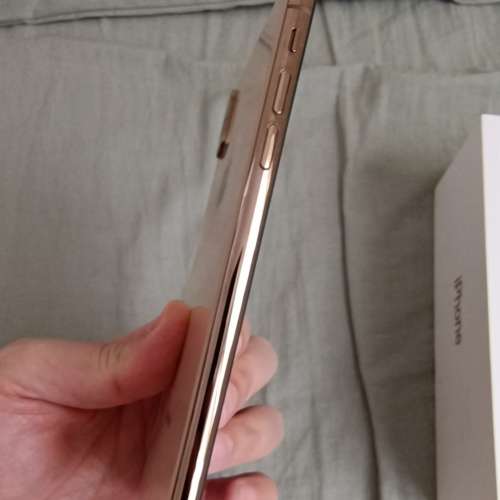 99%極新 Iphone XS Max 256 gb, 原裝電池87%健康度