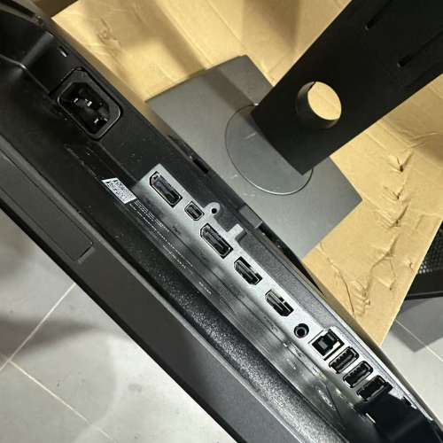 Dell P2425HE 24 吋 1920x1080 100Hz FHD 顯示器 | 16:9 LED Comfortview Plus | 高...