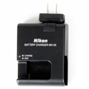 Nikon MH-25a 電池充電器