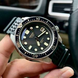 SEIKO SBEX007/SLA025