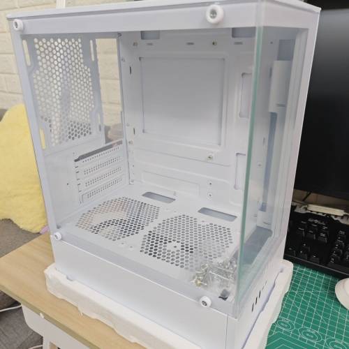 全新全海景房玻璃前/則面板mATX機箱