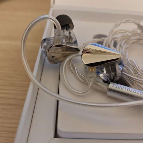 99.9% new MoonDrop "水月雨" Blessings 3 In Ear