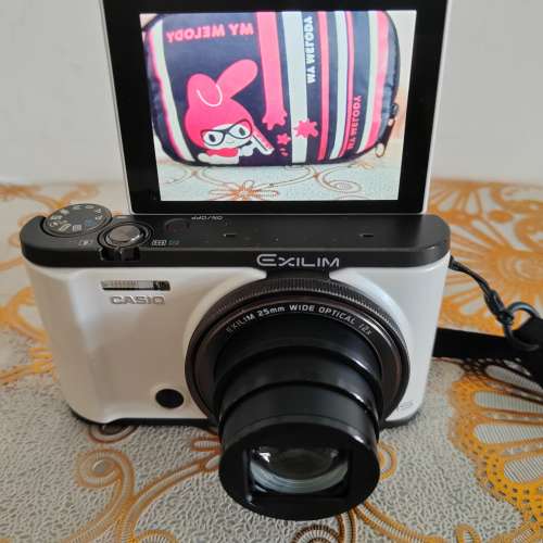 CASIO - EX-ZR3500 - WHITE (25mm X 12 ZOOM) -12.76 Mega pixel