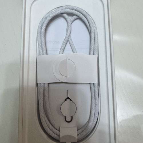 Apple IPhone 16e 白色256GB (用咗三個星期)