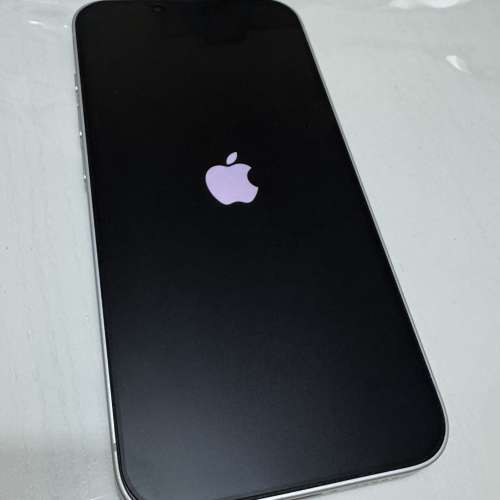 Apple IPhone 16e 白色256GB (用咗三個星期)