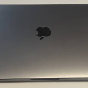 Macbook Pro 13" i5/8GB/256GB 2018 (Touch bar)