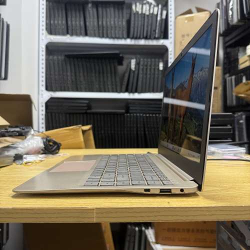 [瑕疵平售] FujiX FX13UG-01 (Core M7 / 13.3" 全高清 / Win 11 / 永久 Office / SSD)