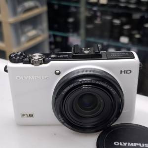 OLYMPUS XZ-1F1.8 95% NEW