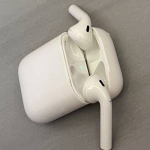請出個價 - AirPods二代配無線充電盒