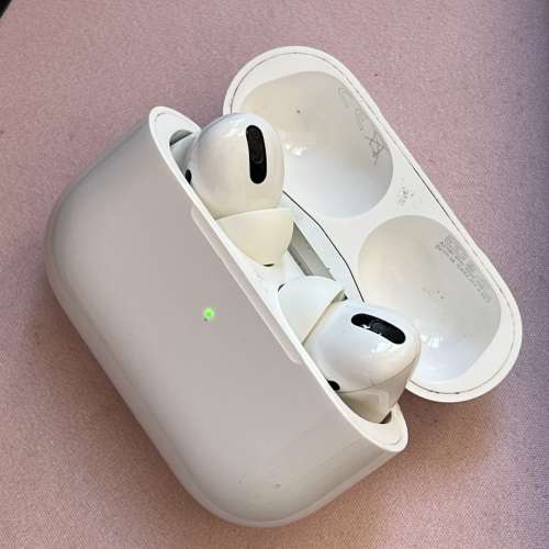 請出個價 - AirPods Pro 1 連無線充電盒