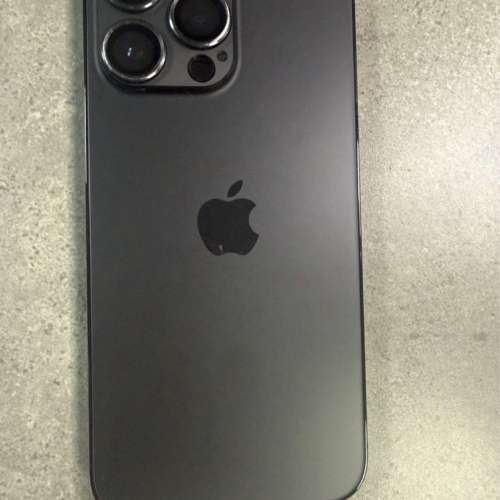 iphone 14pro max 256gb,港行雙卡，電池健康度82,所有原裝，,所有功能正常！！