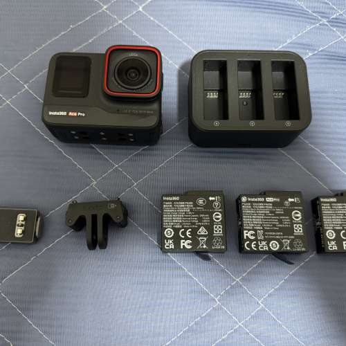 Insta360 Ace Pro 3電2磁吸底座