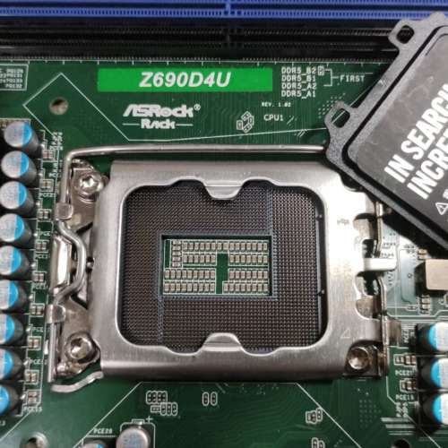 Intel Core i7-12700KF 3.6GHz 連 ASRock Rack Z690D4U Micro-ATX Socket 1700