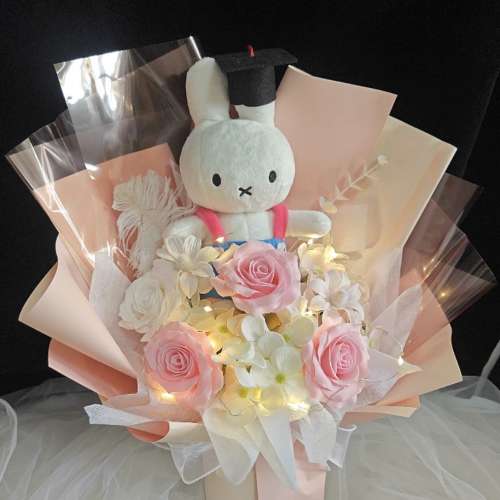 睇下文‼️接急單·獨家原創 正版德國miffy公仔花束 miffy畢業花束‼️Exclusive O...