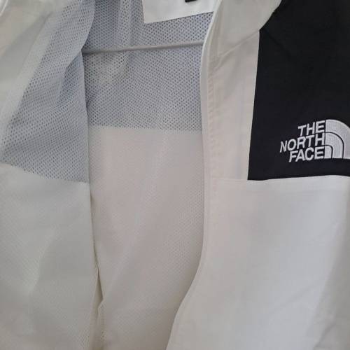 半價50%off (100% New) The North Face 連帽外套衝鋒衣 米白色 男女同款 經典刺繡 ...