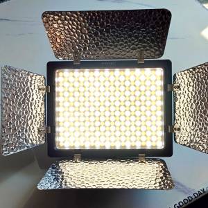 永诺 YN300 II LED 摄像灯