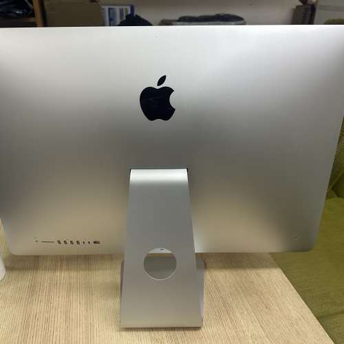 iMac 27 Retina 5K, 27-inch, 2020 i7 64GB Ram