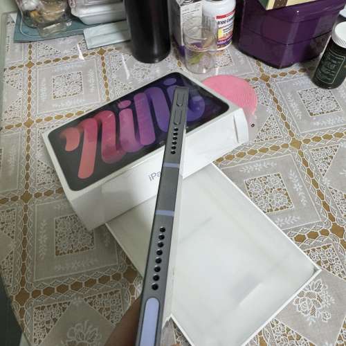 出售一部港版 iPad Mini 6代64GB 5G紫