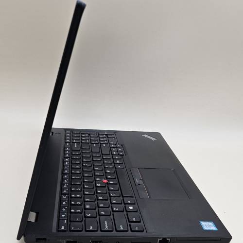 15.6" ThinkPad T560 Lenovo i5-6300U 8g ram 256g SSD 1920x1080 Screen