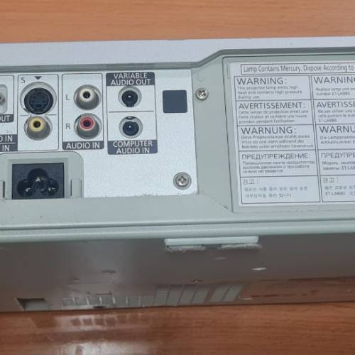 Panasonic PT-LB80 LCD Projector 2600 Lumens XGA HDMI VGA Tested  投影機