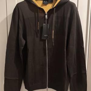 ARMANI EXCHANGE/阿瑪尼 男裝連帽外套 全新純棉M碼 （胸圍約53cm 長70cm 肩43cm）