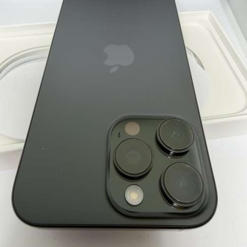 9成新行貨iPhone 16 Pro Max 黑色 512GB 連 Apple Care+
