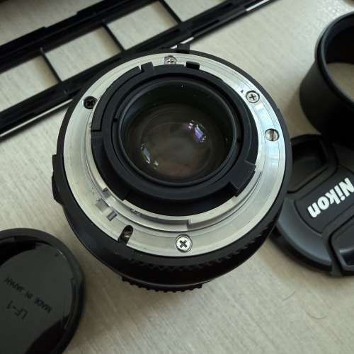 [Sold]  Nikon AF Micro 60mm F2.8 D / ES-2 film digitizing adapter