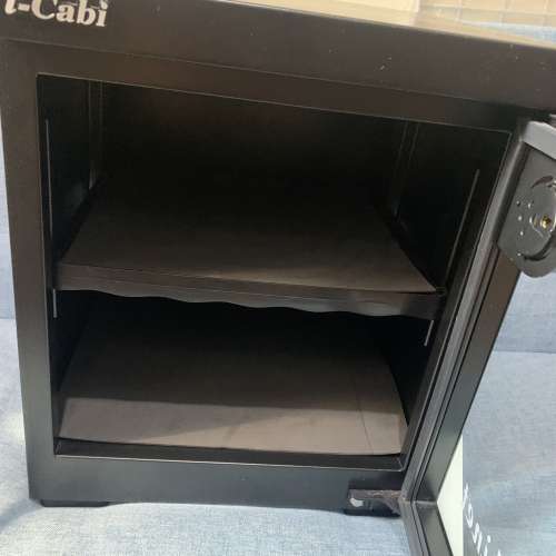 電子防潮箱(抽濕功能壞咗)