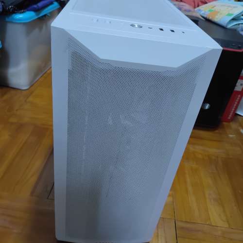 聯力白色機箱 （可另加牛）