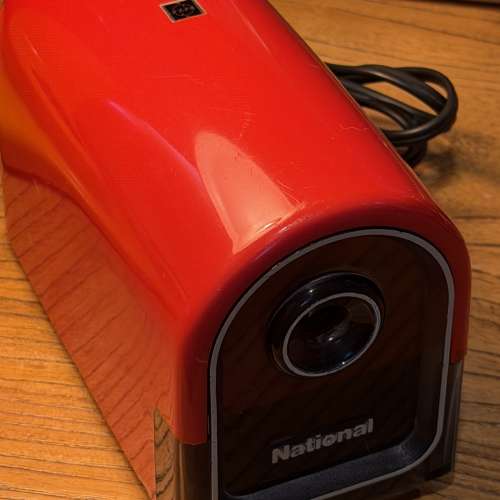 出售 National電動鉛筆刨一個，外觀85%新，100%正常，使用100電壓，日本制造，有意...