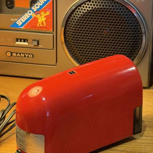 出售 National電動鉛筆刨一個，外觀85%新，100%正常，使用100電壓，日本制造，有意...