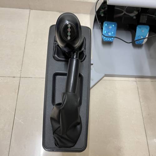 汽車模擬駕駛練習器（右駄：香港適用）