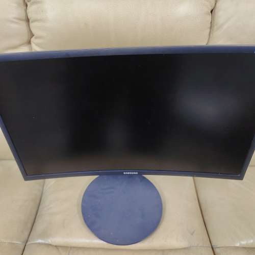 有問題Samsung 24" 曲面遊戲專用顯示器LC24FG70FQCXXK