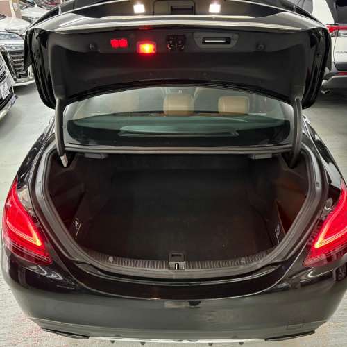 平治 MERCEDES-BENZ C200 Amg fl