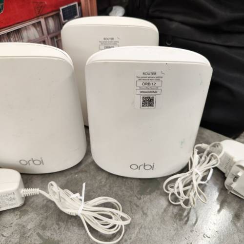 NetgearOrbi RBR350 AX1800 WiFi 6 Dual-band Mesh Wi-Fi Router
