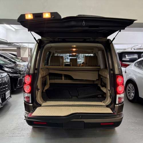 越野路華 LAND ROVER DISCOVERY 4 3.0 DIESEL