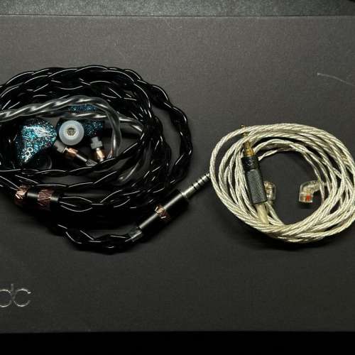 QDC Anole V6 Universal IEM